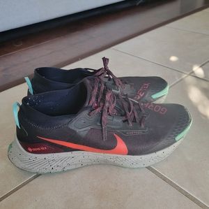Nike Shoe